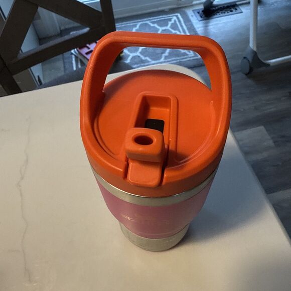 Stanley 20 oz Stainless Steel Ice Flow Flip Straw Tumbler Vivid Violet New - Picture 5 of 7